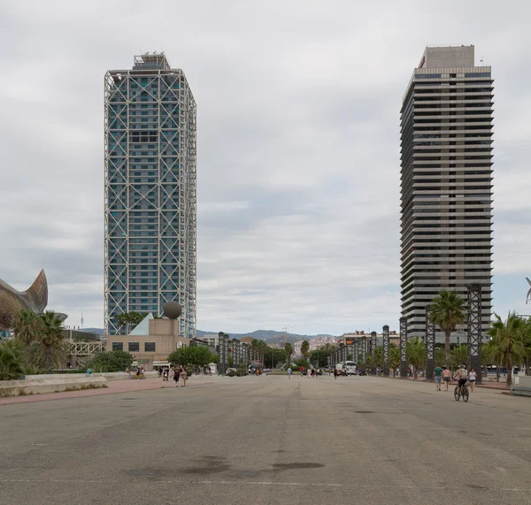 マプフレ ・ ホテル アーツ バルセロナのツイン ・ タワー — ストック写真