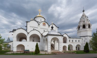 pokrovsky katedral içinde kutsal pokrovsky suzdal, vladimir bölgesi kadın manastıra belltower ile