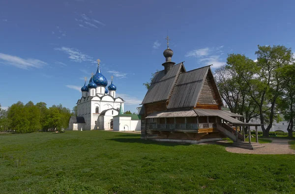 Aziz Nikolaos Kilisesi ve doğuş katedralde suzdal