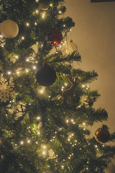 Decorazione Albero Natale Oro Rosso Verde Bianco Orologio Parete Vintage — Foto Stock