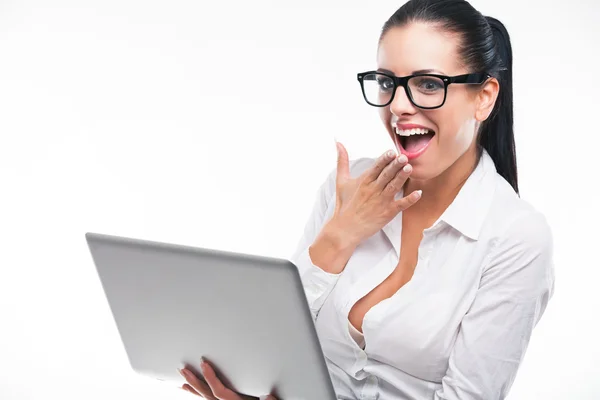 Young business woman with laptop — Stock Photo, Image