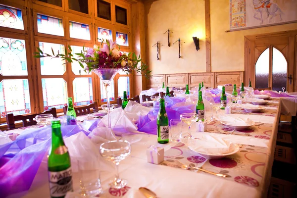 Mesa de boda servida — Foto de Stock