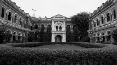 Hooghly, Batı Bengal, Hindistan, tarih 0412.2021. Itachuna Rajbari 'nin İngiliz zamanındaki siyah beyaz görüntüsü.