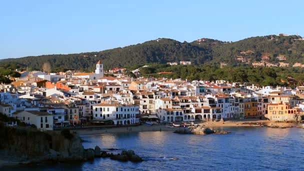 Panoramik Akdeniz balıkçı köyü — Stok video