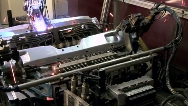 Robot de soudage laser — Video