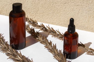 Serum, yüz yağı. Tonik, özüt. Yüz bakımı.