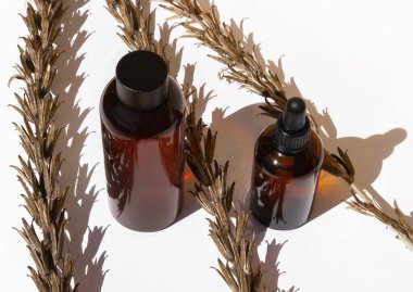 Serum, yüz yağı. Tonik, özüt. Yüz bakımı.