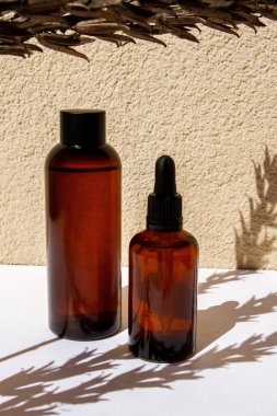 Serum, yüz yağı. Tonik, özüt. Yüz bakımı.