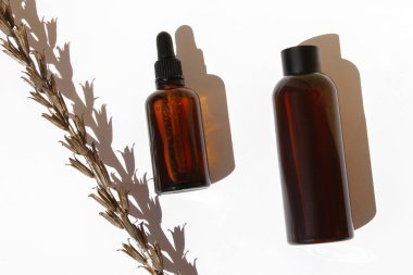 Serum, yüz yağı. Tonik, özüt. Yüz bakımı.