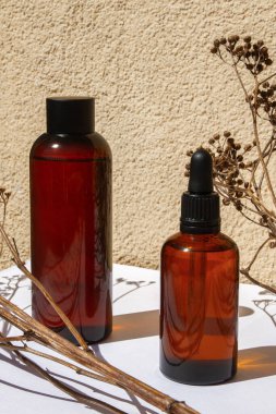 Serum, yüz yağı. Tonik, özüt. Yüz bakımı.