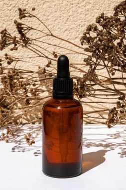 Serum, yüz yağı. Tonik, özüt. Yüz bakımı.