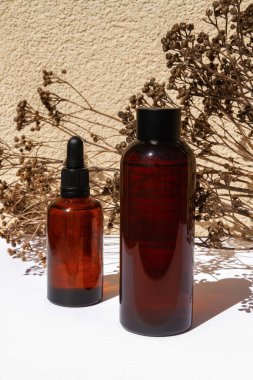 Serum, yüz yağı. Tonik, özüt. Yüz bakımı.