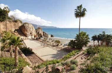 Nerja plajları, Akdeniz, turizm beldesi, Malaga, Endülüs, İspanya,