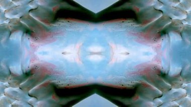 Doğal dokuların soyut kaleydoskopik videosu