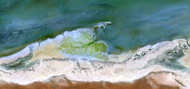 donuk deniz manzaraları, Afrika çöllerinin soyut fotoğrafçılığı. Çöl manzaralarının havadan görünüşü, Tür: Soyut doğalcılık, soyuttan mecazlara