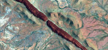 Adım, Afrika çöllerinin havadan soyut fotoğrafçılığı. Çöl manzaralarının havadan görünüşü, Tür: Soyut doğalcılık, soyuttan figürlere kadar