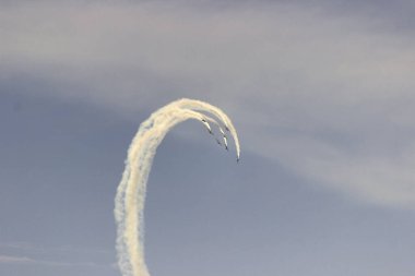 dublörlük yapan savaş uçakları, hava saldırısı, savaş, hava muharebesi gibi.,
