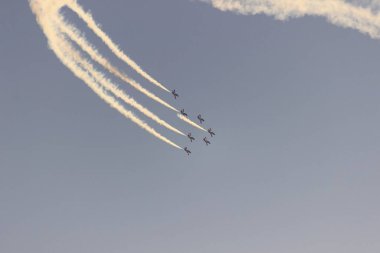 dublörlük yapan savaş uçakları, hava saldırısı, savaş, hava muharebesi gibi.,