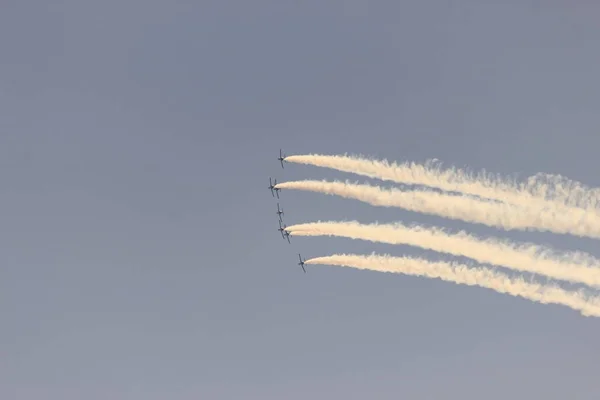 Harci Repülőgépek Kaszkadőr Utánozza Légi Csapások Háború Légi Csata — Stock Fotó