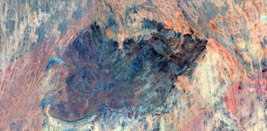 Pangea 'nın şekil ve renklerini taklit eden Afrika çöllerinin soyut manzarası, Tür: Soyut Natüralizm, soyuttan mecazlara