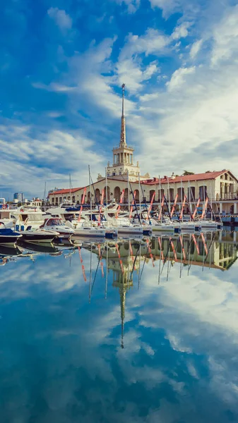 Sochi deniz istasyonunun inşaatı.