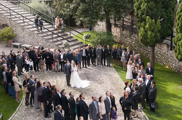 Свадьба в Мальчезине на озере Гарда в итальянских озерах — стоковое фото