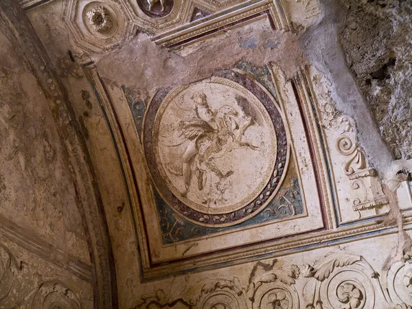 Ha már egyszer a férfi fürdő romjai temették el pompeii városát, Olaszország — Stock Fotó