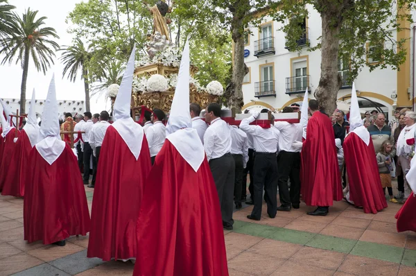 Velikonoční procesí v nerja, na pobřeží costa del sol v Andalusii Španělsko — Stock fotografie