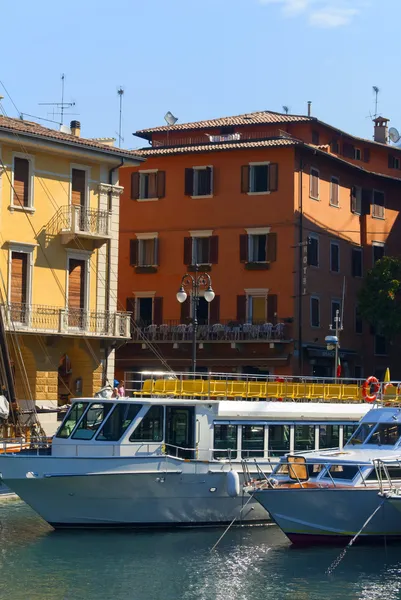 Malcesine en el lago de Garda norte de Italia — Foto de Stock