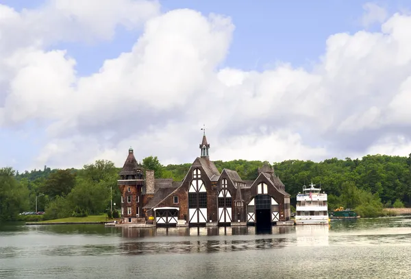 Le 1000 isole sul fiume San Lorenzo che confinano con Canada e Stati Uniti . — Foto Stock