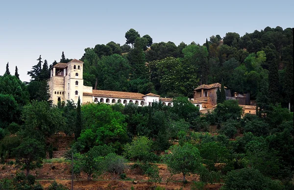 Zahrady paláce alhambra v Granadě Španělsko — Stock fotografie