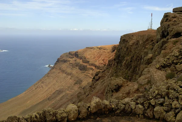 Widokowego mirador na wulkanicznej wyspie lanzarote w archipelagu Wysp Kanaryjskich — Zdjęcie stockowe