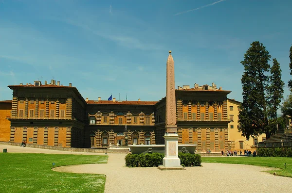 Der pitti-palast und boboli-gärten, florenz, italien. — Stockfoto