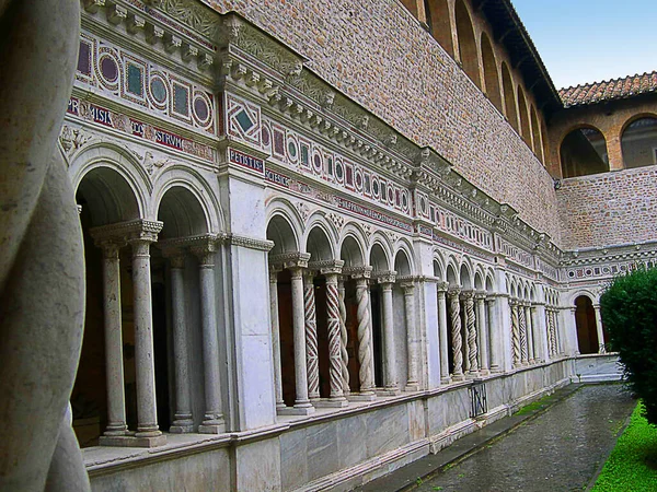 Igreja Trinita Monte Claustros Topo Dos Degraus Espanhóis Roma Itália — Fotografia de Stock