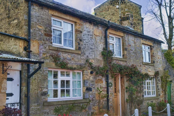 The village of Grassington in the Yorkshire Dales in England — Stock Photo, Image