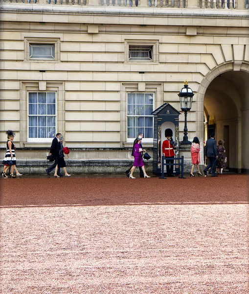 Buckingham Palace Residencia Londres Sede Administrativa Del Monarca Del Reino —  Fotos de Stock