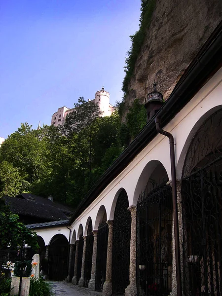 Castillo Salzburgo Visto Desde Petersfriedhof Cementerio San Pedro Cementerio Más — Foto de Stock