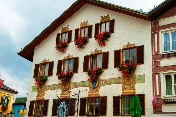 Mondsee Miasto Górnej Austrii Brzegu Jeziora Mondsee Mondsee Abbey Było — Zdjęcie stockowe