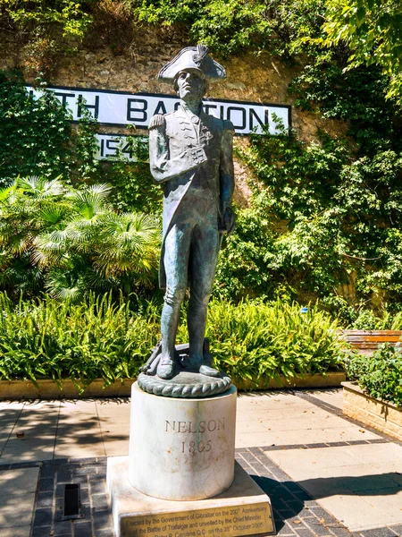 Άγαλμα Του Λόρδου Νέλσον Στον Βράχο Του Γιβραλτάρ Απέναντι Από — Φωτογραφία Αρχείου