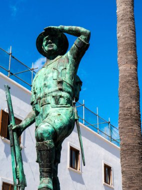 Birinci ve İkinci Dünya Savaşları 'nda kaybedilenlerin ve Cebelitarık Kayası' ndaki diğer çatışmaların kayıplarının anıtı.