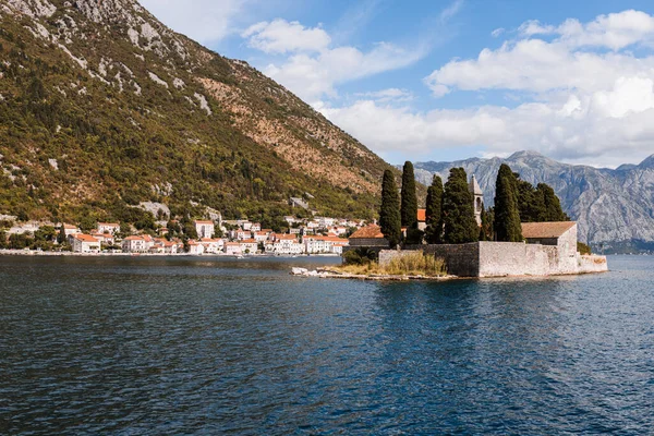 Widok Zewnątrz Wyspy Świętego Jerzego Kotor Bay Boka Kotorska Pobliżu — Zdjęcie stockowe