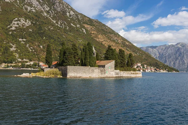 Widok Zewnątrz Wyspy Świętego Jerzego Kotor Bay Boka Kotorska Pobliżu — Zdjęcie stockowe