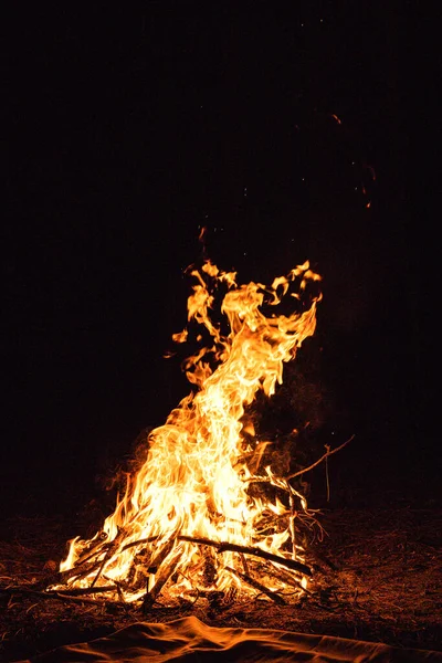 Orange Flames Fire Remnants Bonfire Sparks Forest Glade Night Riverside — Stock Photo, Image