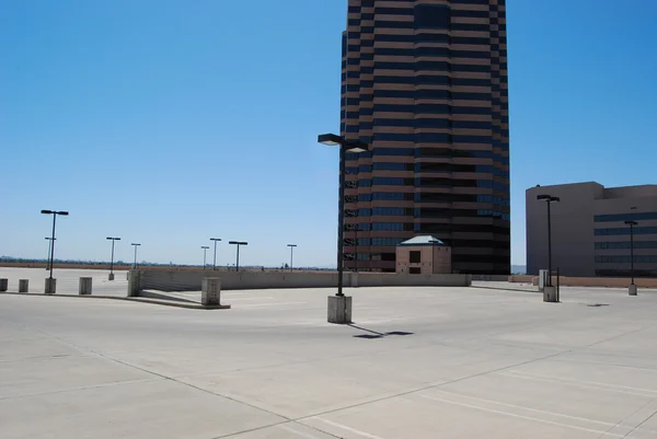 Dachterrassenparkplatz — Stockfoto