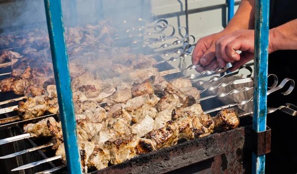Calle shashlik cocinar —  Fotos de Stock