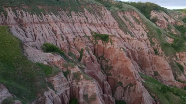 Vídeo Aéreo Cañón Como Formación Rumania Llamado Barranco Rojo Filmación — Vídeo de stock