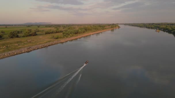 Légi Felvétel Sulina Csatornájáról Duna Deltájában Amit Egy Drónról Lőttek — Stock videók