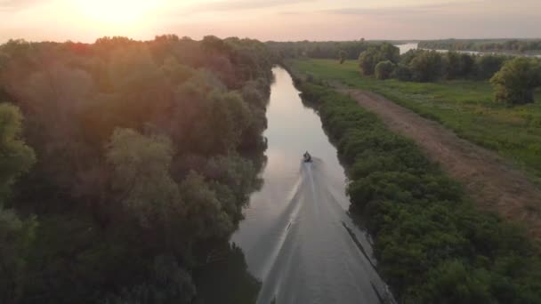 Imágenes Aéreas Canal Delta Del Danubio Disparado Desde Dron Mientras — Vídeos de Stock