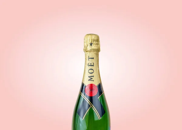 Close Photo Bottle Moet Chandon Champagne Delicate Pink Background Holiday — Fotografia de Stock