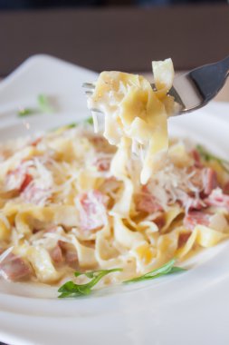 makarna carbonara
